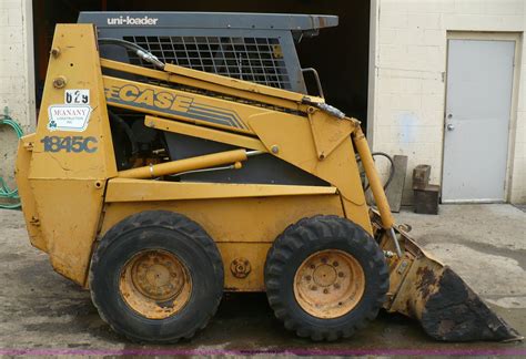 weight of case 1845c skid steer|case 1845c years made.